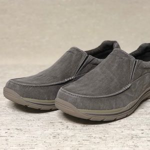 Sketchers Relaxed Fit with memory foam, extra wide